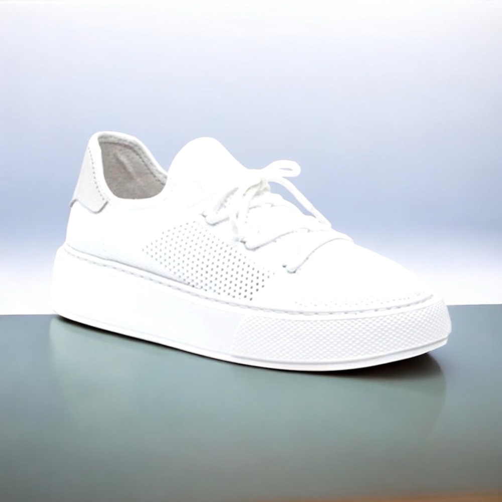 J Slides White Women's Lace-Up Sneaker